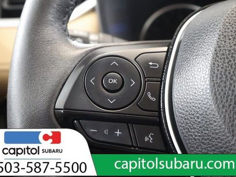 Used 2021 Toyota RAV4 XLE Premium AWD/4WD image 20