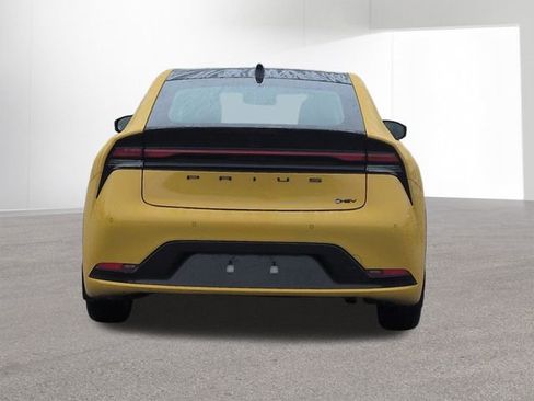 Certified 2025 Toyota Prius image 6