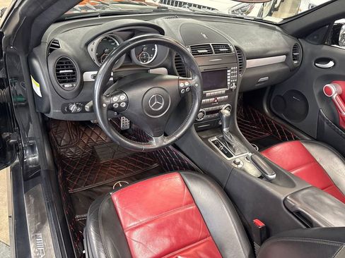 Used 2005 Mercedes-Benz SLK 55 AMG image 46