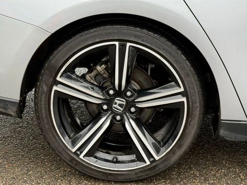 Used 2023 Honda Accord Sport image 7