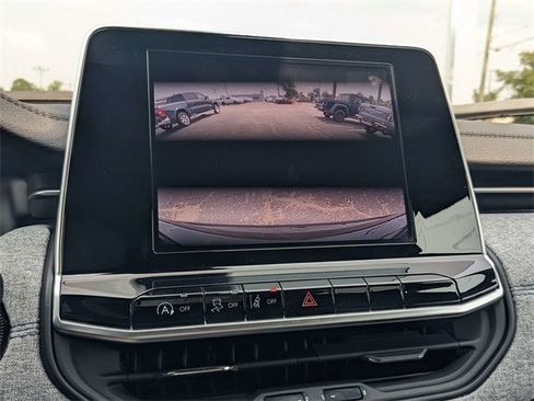 New 2025 Jeep Compass Sport image 20