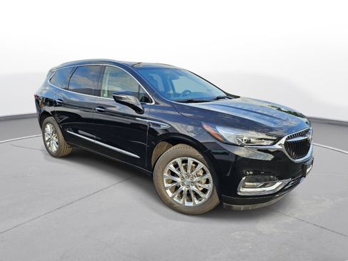 Used 2021 Buick Enclave Essence w/ Sound and Sites Package AWD/4WD image 3