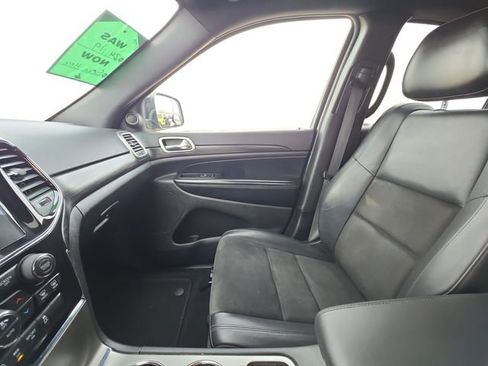 Used 2020 Jeep Grand Cherokee Altitude image 11