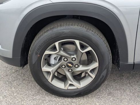 New 2026 Chevrolet Trax LT w/ Driver Confidence Package image 8
