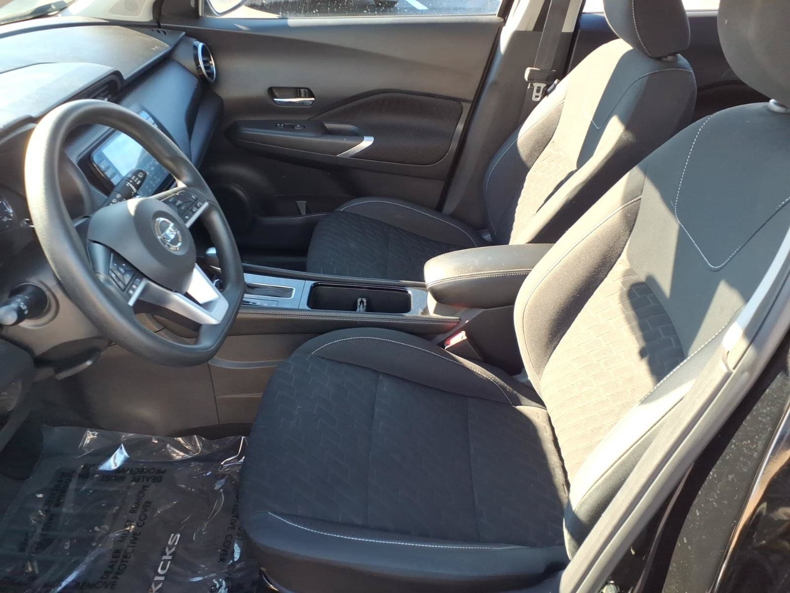 Used 2021 Nissan Kicks SV FWD image 8
