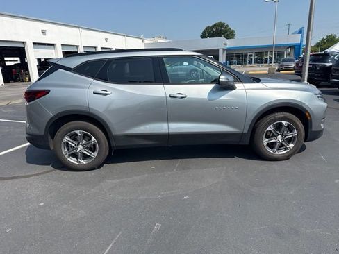 Used 2024 Chevrolet Blazer LT AWD/4WD image 6