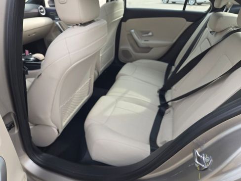 Used 2019 Mercedes-Benz A 220 4MATIC image 17