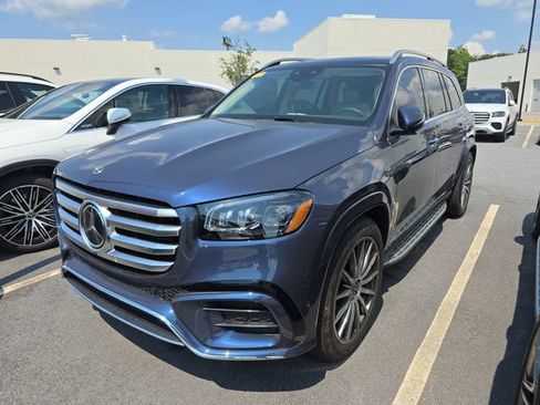 Used 2026 Mercedes-Benz GLS 450 4MATIC image 4