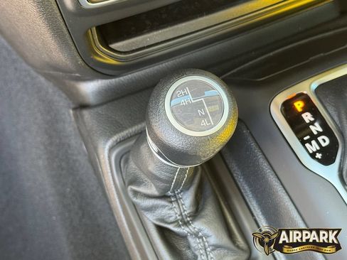 New 2026 Jeep Gladiator Sport AWD/4WD image 29