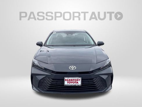 Used 2025 Toyota Camry LE FWD image 11