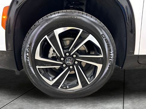 Used 2025 Buick Enclave Sport Touring image 27