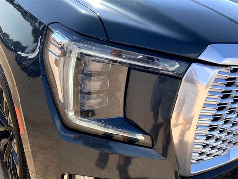 Used 2021 GMC Yukon Denali w/ Denali Premium Package AWD/4WD image 36
