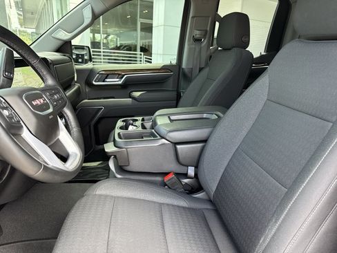 Used 2025 GMC Sierra 1500 Elevation AWD/4WD image 5