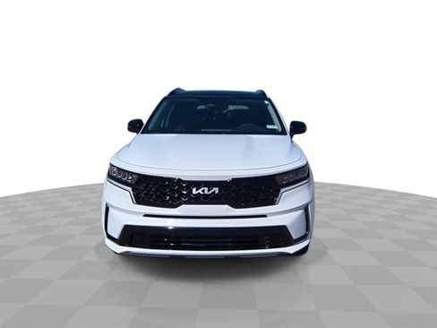Used 2023 Kia Sorento S w/ Panoramic Sunroof Package image 3