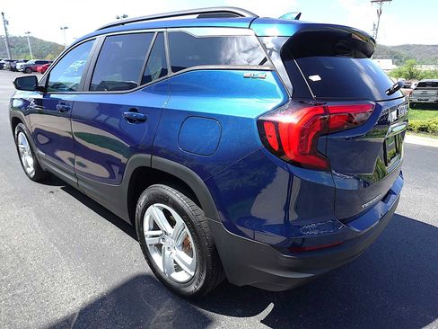 Used 2021 GMC Terrain SLE w/ Driver Convenience Package AWD/4WD image 5