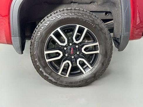 Used 2026 GMC Sierra 1500 AT4 w/ Technology Package AWD/4WD image 35