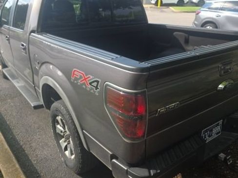 Used 2014 Ford F150 FX4 w/ Equipment Group 402A Luxury AWD/4WD image 6