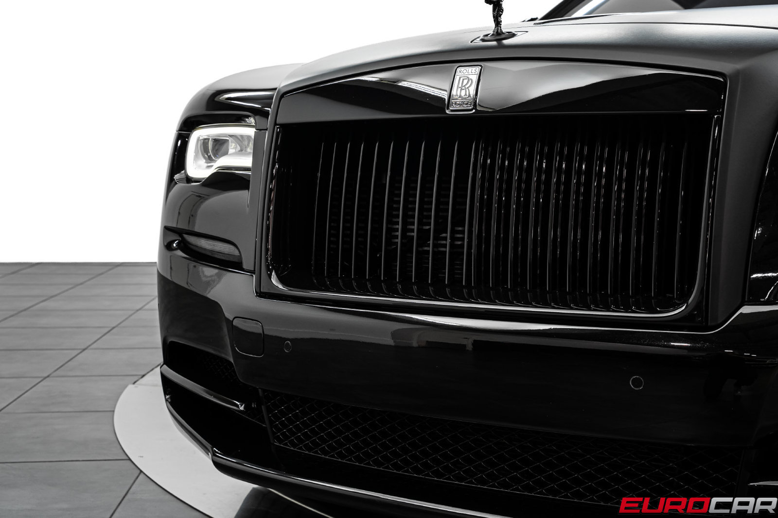 Used 2019 Rolls-Royce Wraith RWD image 12