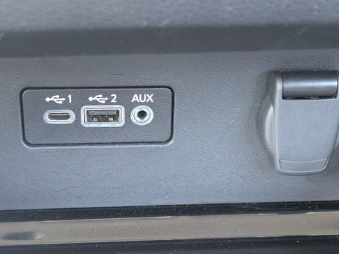 Used 2024 Nissan Altima 2.5 SV FWD image 19