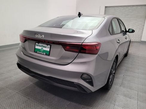 Used 2023 Kia Forte LXS FWD image 7