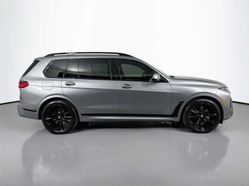 New 2026 BMW X7 xDrive40i w/ M Sport Package AWD/4WD image 5