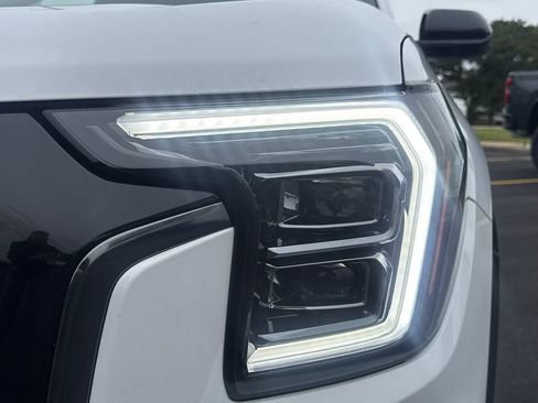 Used 2026 GMC Terrain AT4 w/ LPO, Floor Liner Package AWD/4WD image 11