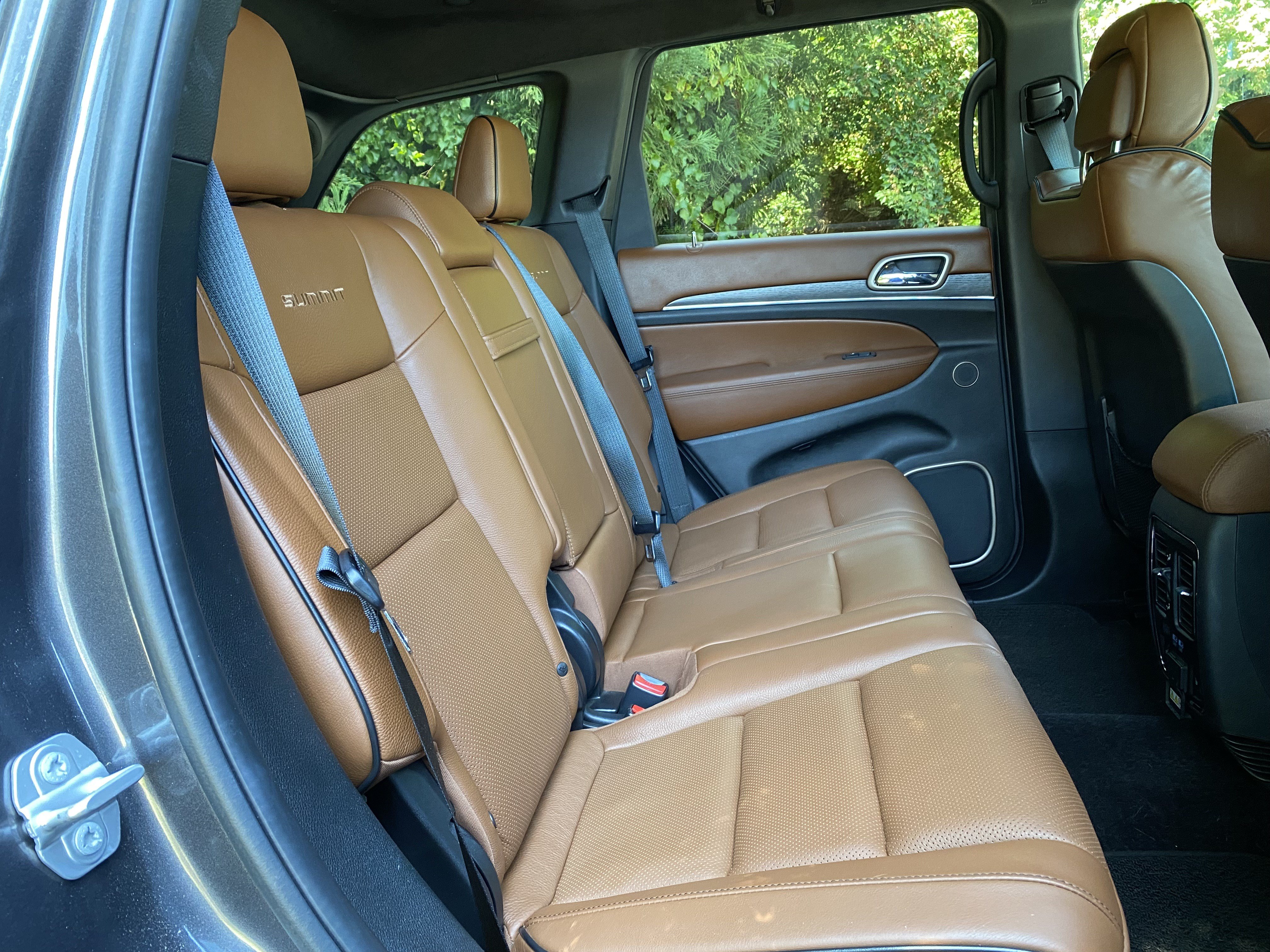 Used 2017 Jeep Grand Cherokee Summit AWD/4WD image 34