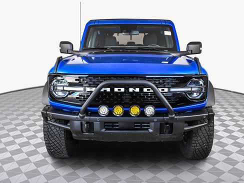 Used 2023 Ford Bronco Wildtrak image 2