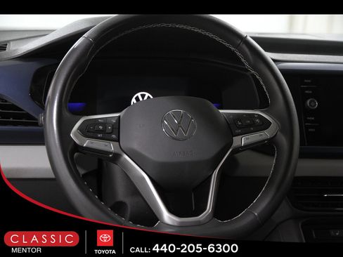 Used 2023 Volkswagen Taos SE image 7