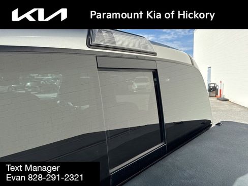 Used 2018 Toyota Tacoma TRD Sport w/ Technology Package image 13