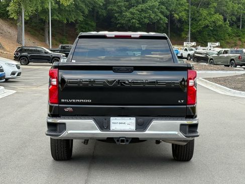 Used 2025 Chevrolet Silverado 1500 LT AWD/4WD image 4