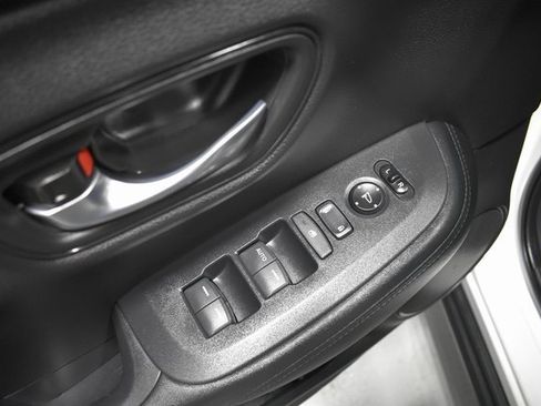 Used 2025 Honda HR-V LX image 15