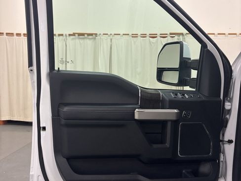 Used 2021 Ford F350 Lariat w/ Lariat Value Package image 18