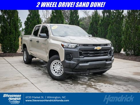Used 2024 Chevrolet Colorado W/T image 1