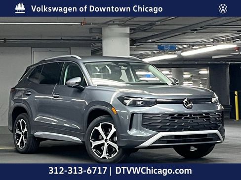 New 2026 Volkswagen Tiguan SE image 2