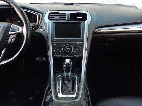 Used 2013 Ford Fusion Titanium FWD image 22