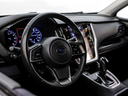 Used 2020 Subaru Outback Premium image 17