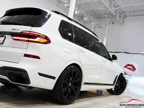 Used 2024 BMW X7 xDrive40i w/ M Sport Package image 35