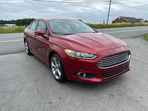 Used 2013 Ford Fusion SE FWD image 4