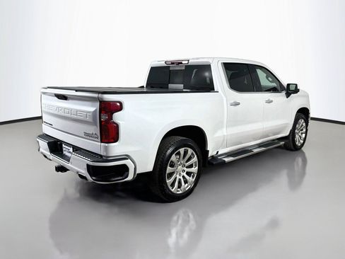 Used 2020 Chevrolet Silverado 1500 High Country w/ Technology Package AWD/4WD image 9