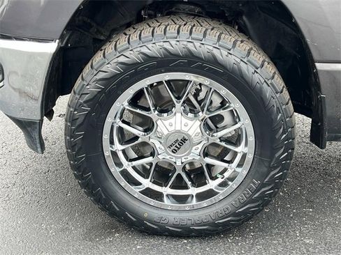 Used 2024 RAM 1500 Laramie image 11