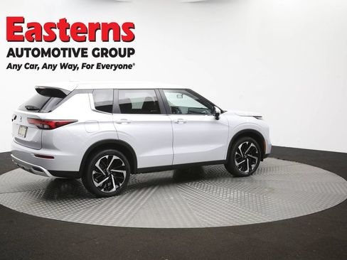 Used 2024 Mitsubishi Outlander SE AWD/4WD image 43
