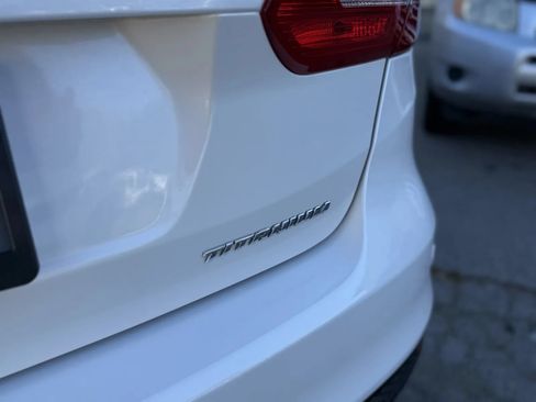 Used 2018 Ford Focus Titanium FWD image 43