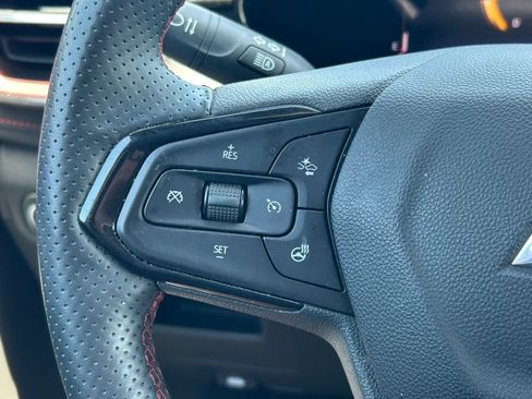 Used 2025 Chevrolet TrailBlazer RS w/ Convenience Package FWD image 36