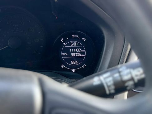 Used 2019 Honda HR-V LX image 37