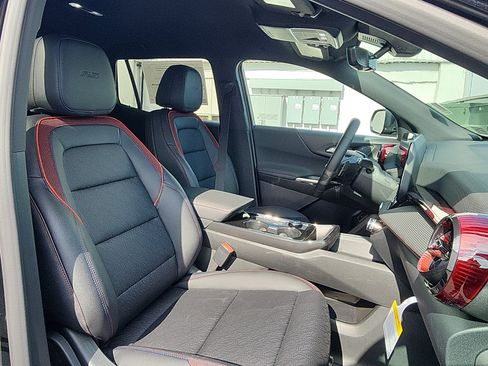 New 2026 Chevrolet Equinox RS w/ Safety and Technology Package FWD image 22