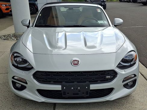 Used 2019 FIAT 124 Spider Lusso w/ Convenience Group image 3