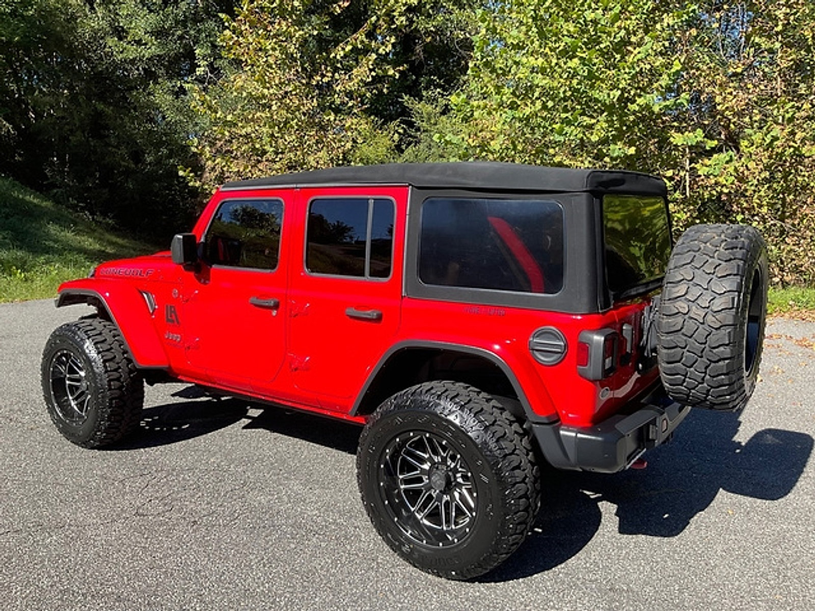 Used 2020 Jeep Wrangler Unlimited Rubicon AWD/4WD image 8