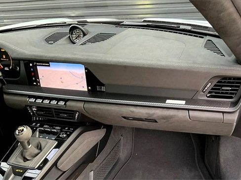 Used 2025 Porsche 911 GT3 image 21