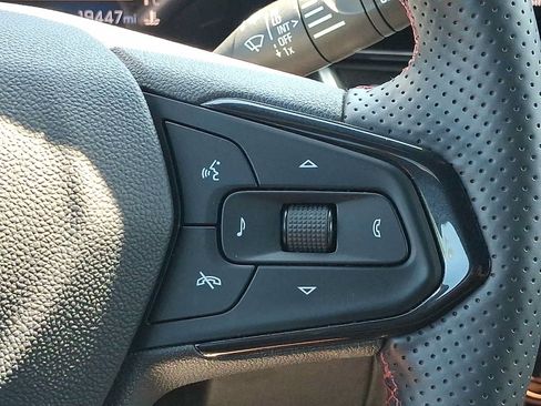 Used 2024 Chevrolet Trax RS w/ Driver Confidence Package FWD image 21